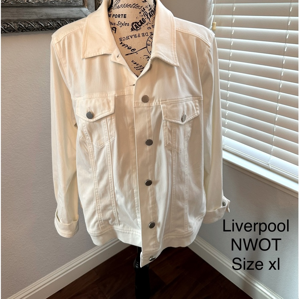 White knit Liverpool jacket